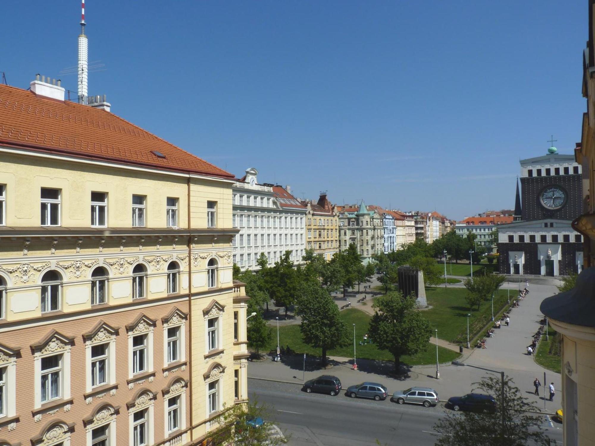 Prague Saints Apartments Екстериор снимка