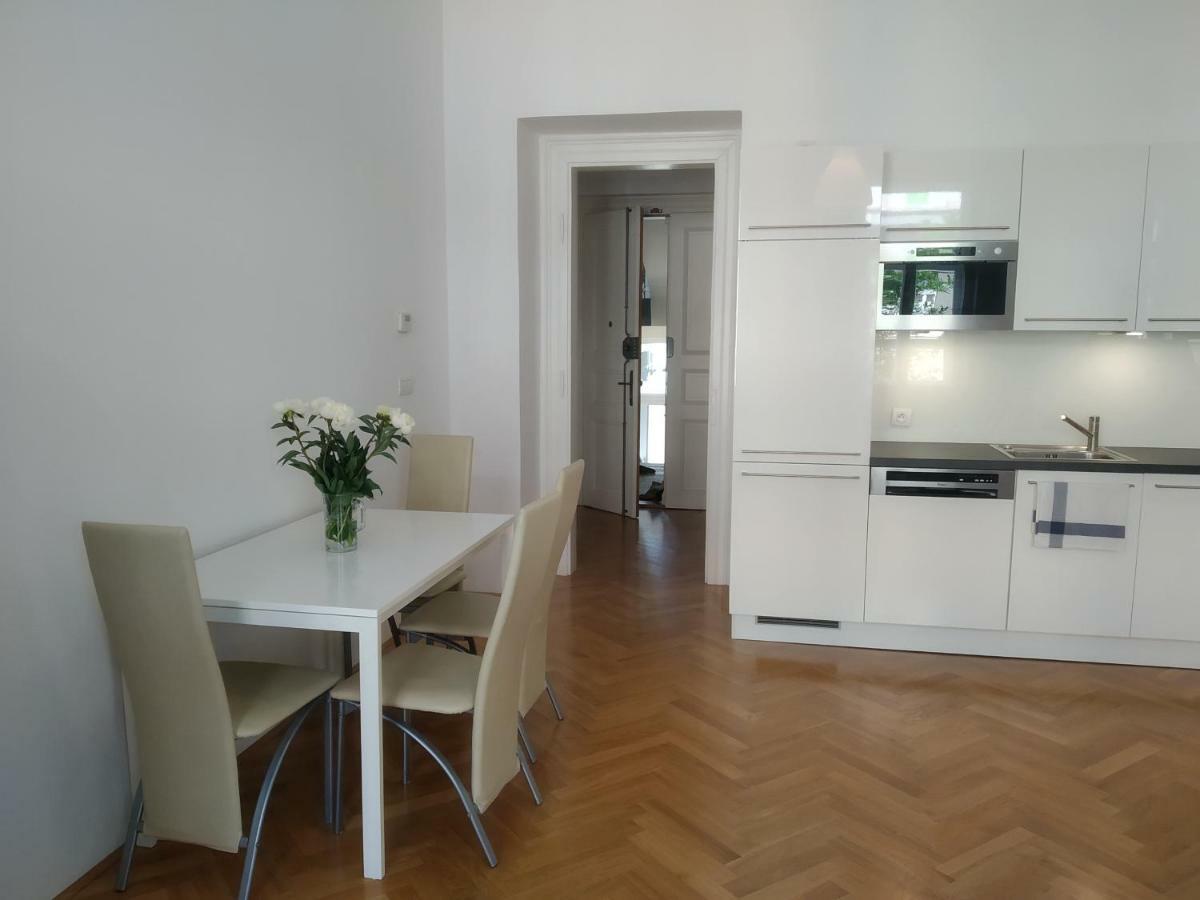 Prague Saints Apartments Екстериор снимка